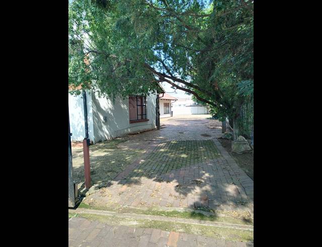 150M² OFFICE TO LET IN BARDENE